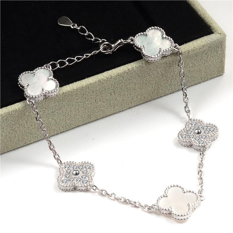 Bracciale Quadrifoglio Cinque Fiori Portafortuna per Uomo e Donna Oro 18K Agata Madreperla Seiko Bracciale di Alta Gamma