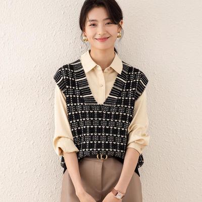 Women's Gold & Silver Thread Wool Blend V-Neck Knit Vest