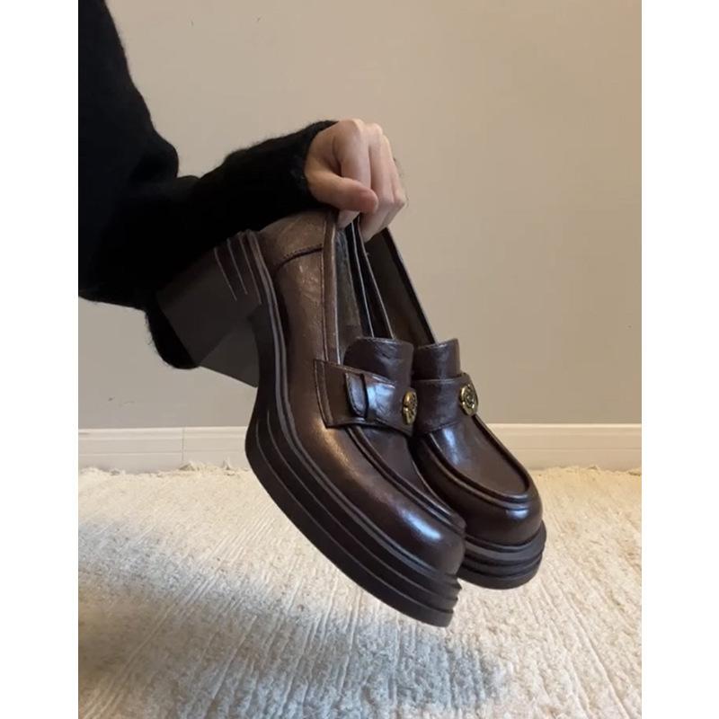 Ретро платформа однопедальные лоферы женские универсальные камелия Британские маленькие кожаные туфли одиночные туфли 39 коричневый 3500₽