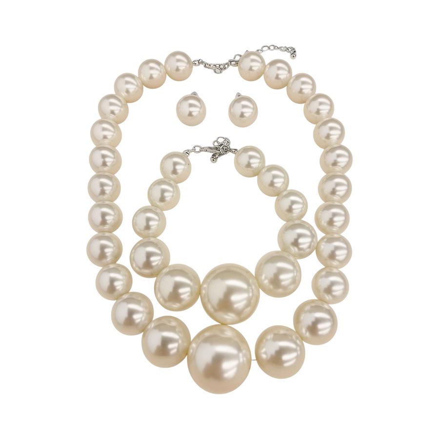 French Retro Pearl Necklace, Earrings, and Bracelet Set for Women - Elegant and Versatile