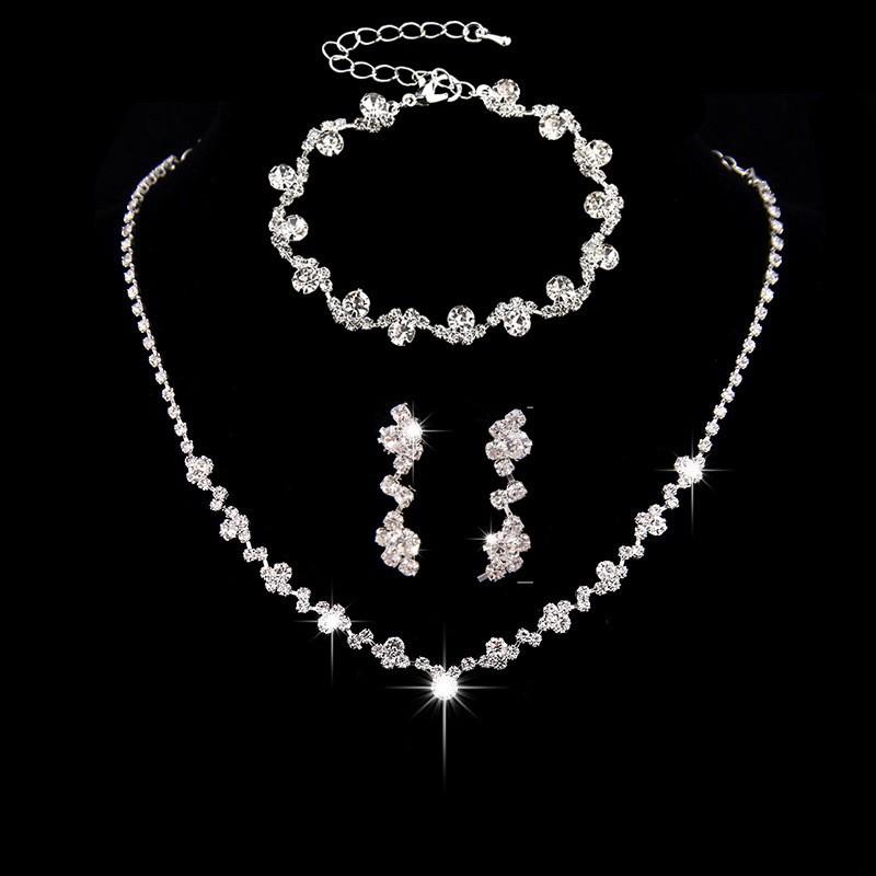 Three-piece Minimalist and Fashionable Jewelry Set. Bride's Necklace. Elegant Accessory.