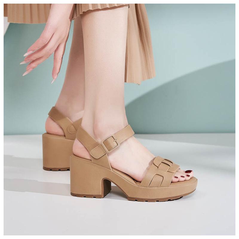 New 2025 Spring and Summer Platform Sandals Women's Casual and Comfortable Large-size  Sandals SKT