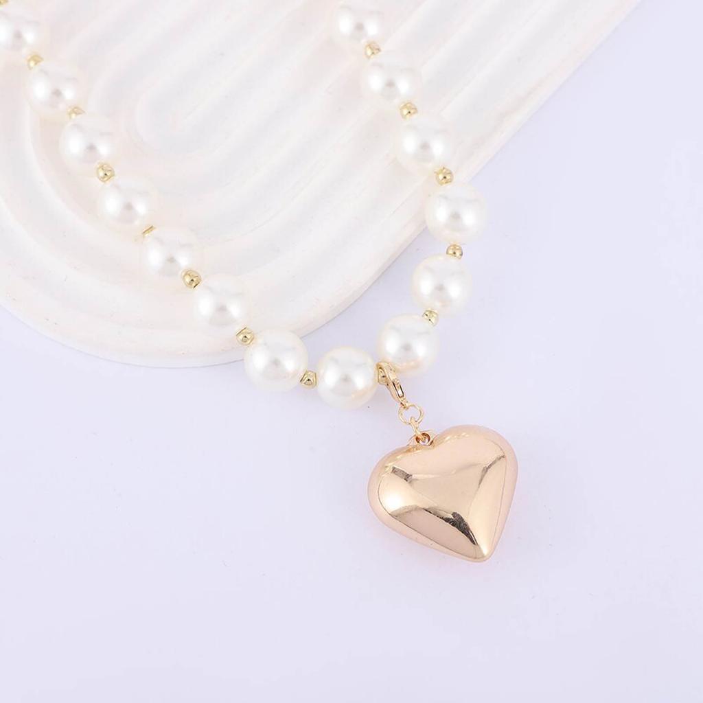 CCB Big Ball Beads Necklace with Heart Pendant Clavicle Chain Exaggerated Adjustable Choker Adornment Jewelry for Women
