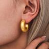 Qiong Yao Cross-border High-end Gold-plated Stainless Steel C-shaped Earrings - European & American Fashion Set with PVD Gold Color Retention.
