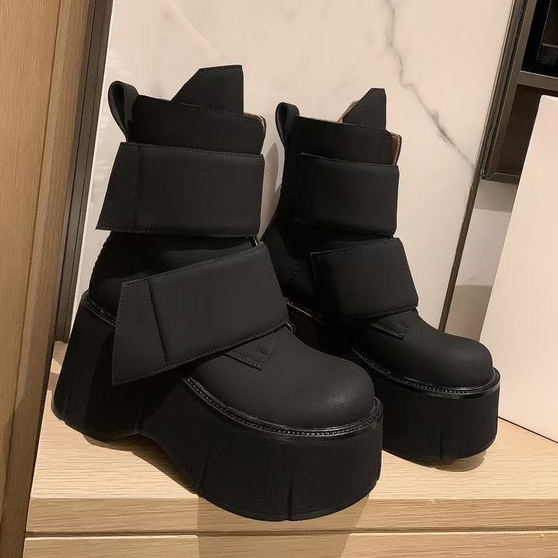 Fashion High Quality Women Boots Platform Ankle Boots Casual Outdoor Botas Anti Slip Boots Fashion Shoes Leather zapatillas de mujer