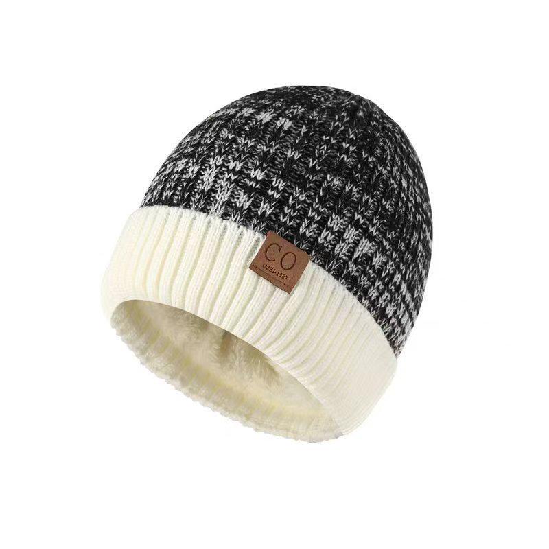 Warm Wool Hat with Fleece Lining, Stylish Color-Block Design, Fits Large Heads, Ear Protection, Ideal for Men and Women