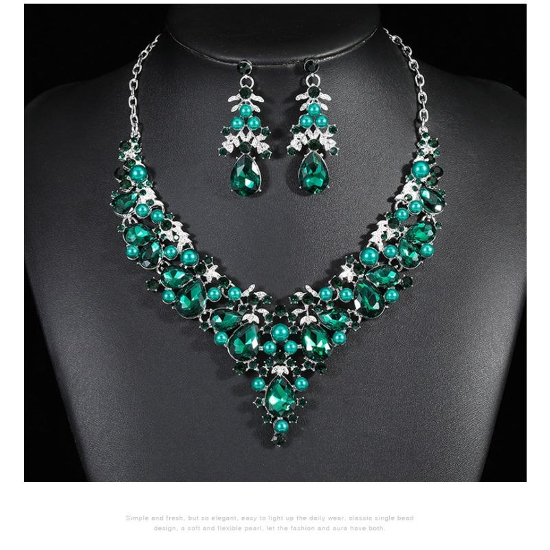 

2026 new European and American necklace set women s two-piece set, alloy, atmospheric elegance, bridal dress зелёный