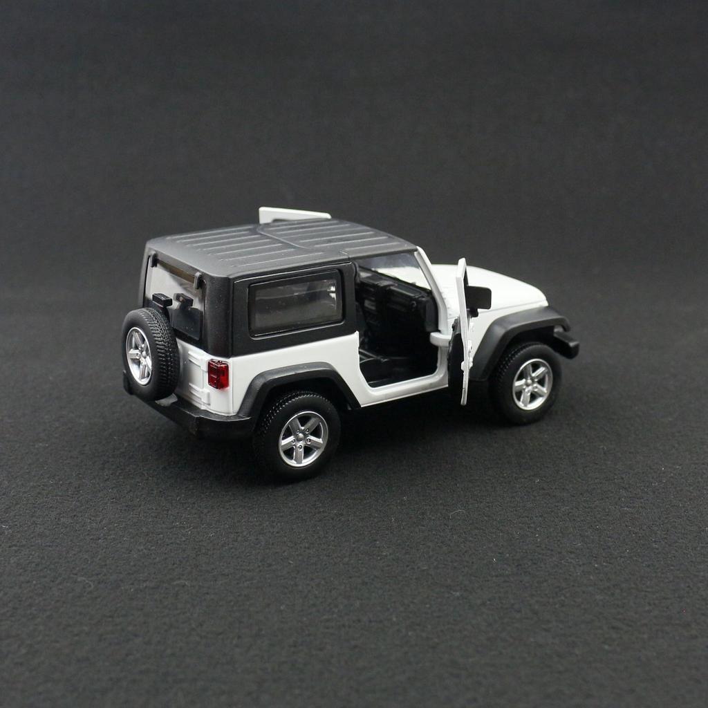 1/32 Jeep Wrangler SUV Sport Diecast Alloy Metal Miniature Toy Car Model Pull Back Doors Openable Collection Gift for Boy Kid