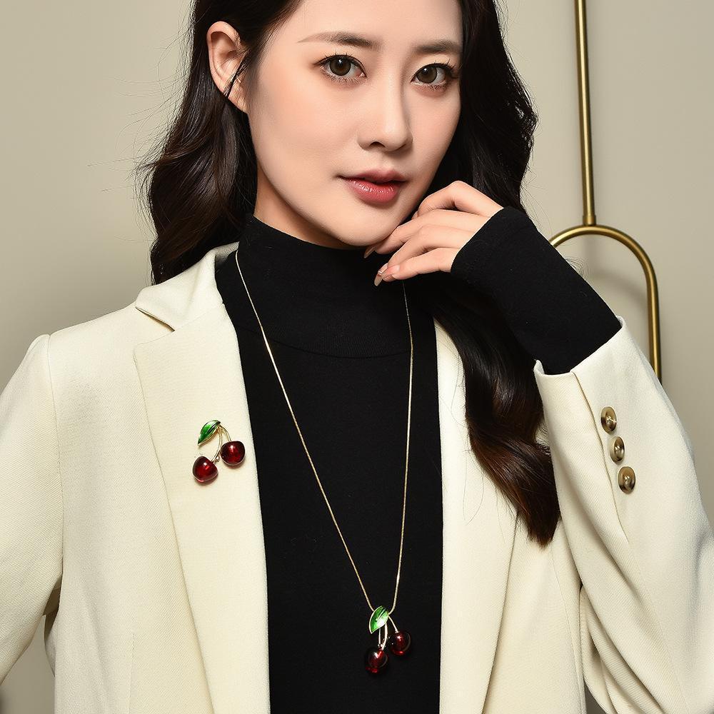 Versatile Cherry Pendant Necklace for Autumn & Winter Sweaters – Convertible Style & Corsage Accent