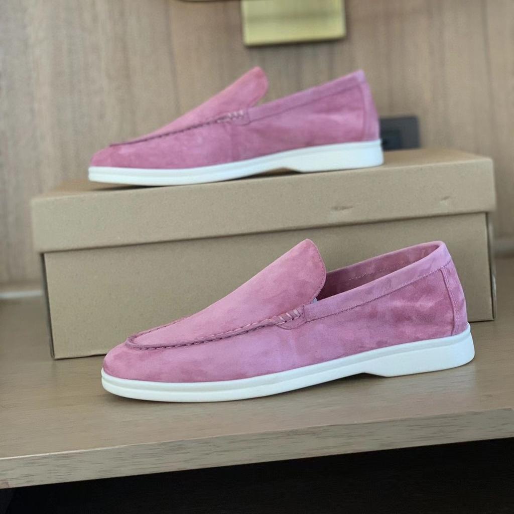 Men's Casual Loafers Are Light, and The Same Lazy Shoes Are Pedaled Every Day.