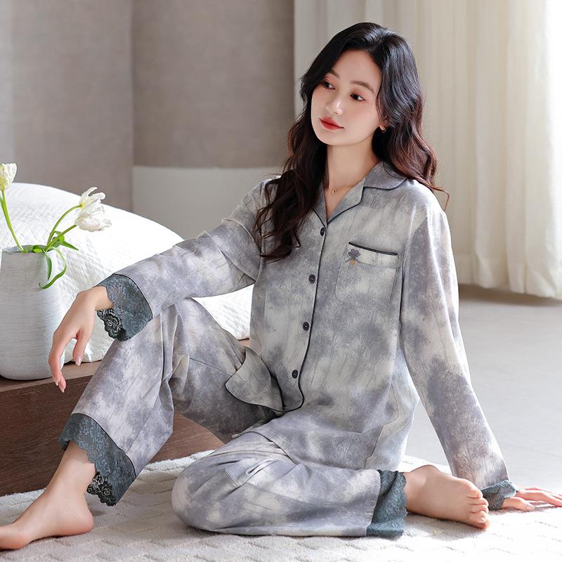 Pajamas women's spring and autumn 1011 new cotton long-sleeved cardigan can be worn outside autumn high-end large-size loungewear
