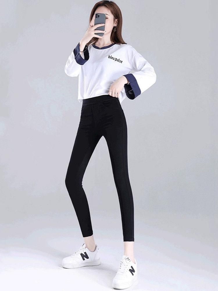 Women's Black High-Waisted Slim-Leg Pants - Velvet Lined, Elastic Waist, Tight-Fit, Petite, Ideal for Autumn/Winter.