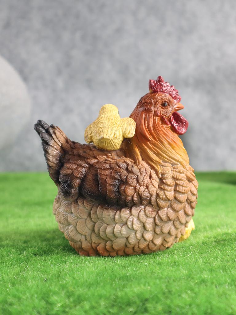 Resin Chicken Family Figurines - Realistic Rooster Sculptures for Garden, Outdoor/Courtyard Decoration