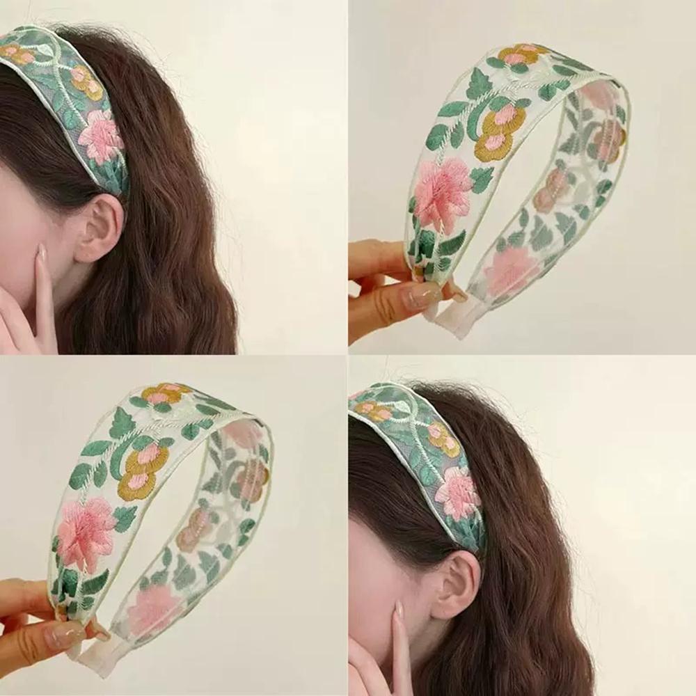 Elegant French-Style Embroidered Floral Wide-Brimmed Headband for Women, Suitable for Summer Outings, Beach Decorations, and Can Also