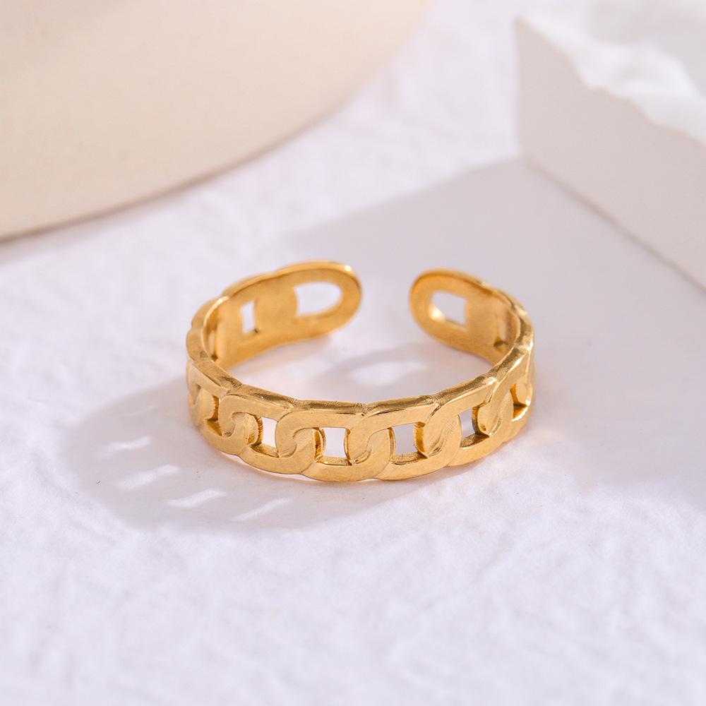 Xiaohongshu Damen 18K Goldplattierter Mode Titanstahl Ring - High-End, Farbecht, Leichter Luxus Stil.