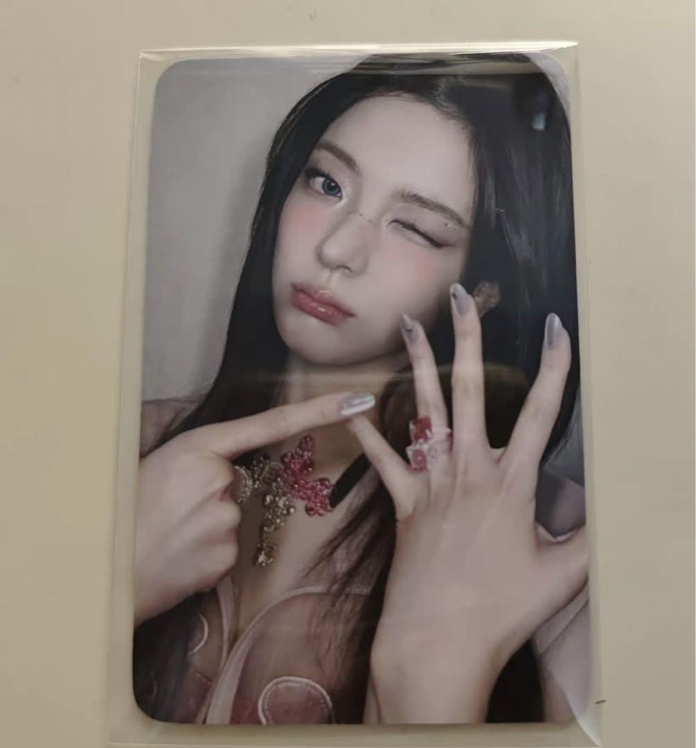 

[USED] itzy GWBG withmuu Limited Bonus Trading Card Rear