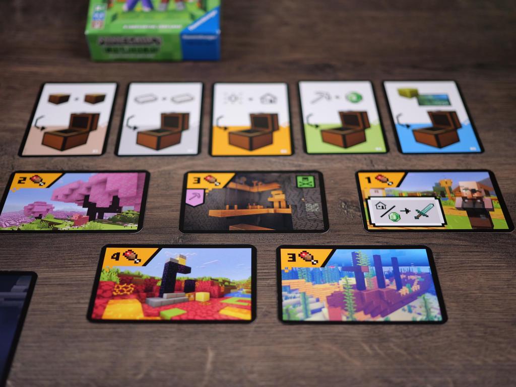 Ravensburger Minecraft Explorers Card Game Board Table 22588 0 (Cooperative Game, Game, Game)