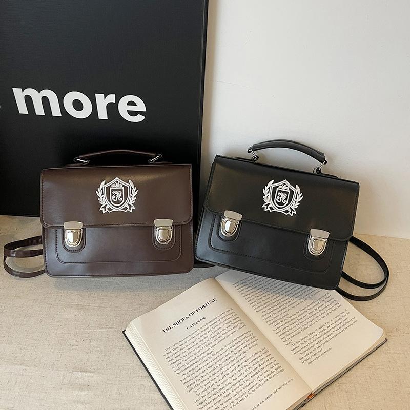 College style casual texture mailman 2025 retro new fashion one shoulder double shoulder crossbody portable small square bag woman