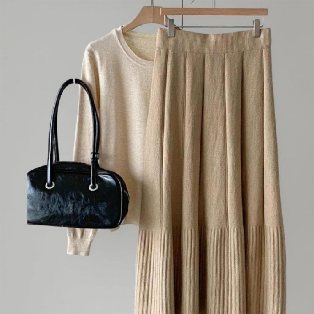 New Arrivals Open Run Women Pin Tuck Banding Long Knit Skirt