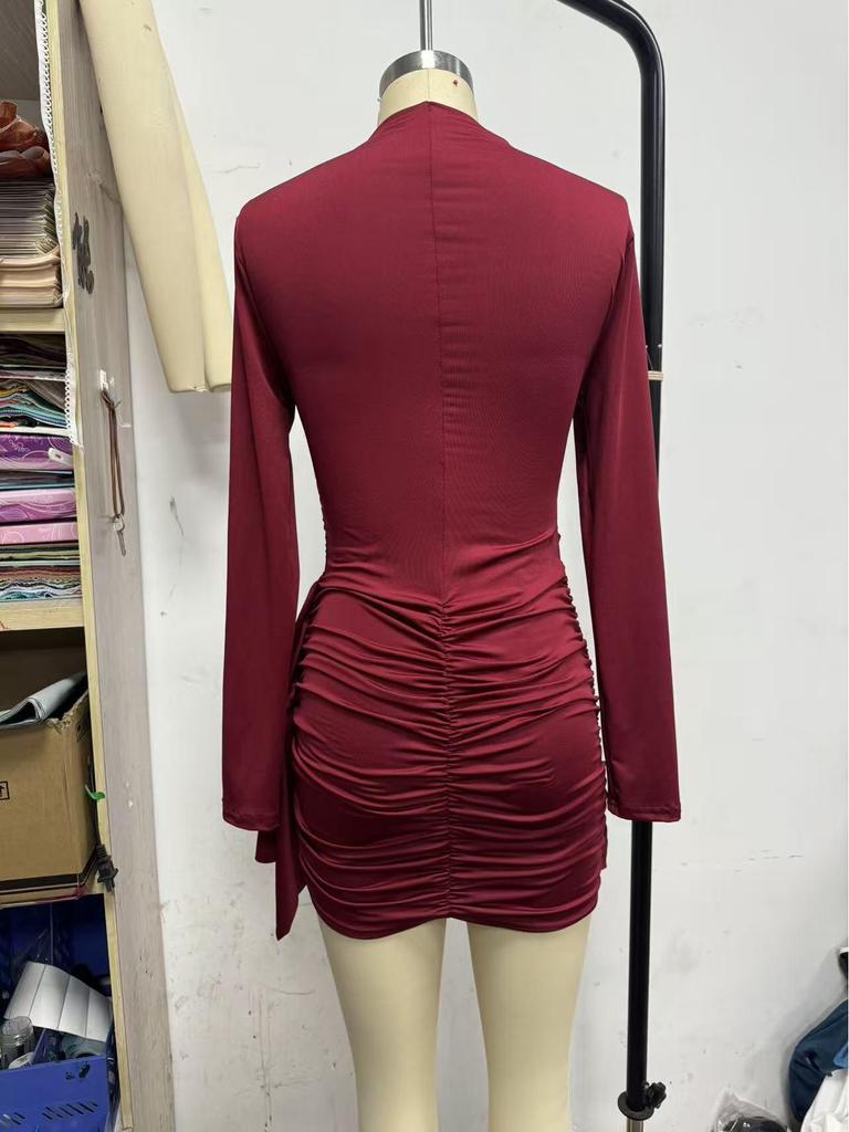 2026 Women's Autumn/Winter Solid Color Slimming Dress with Sashes and Long Sleeves