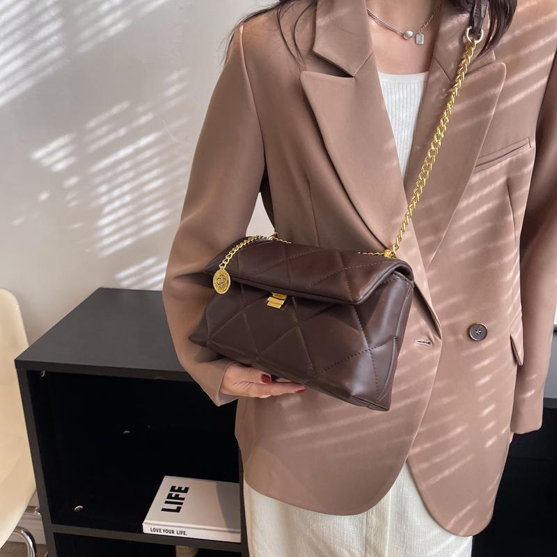 Premium textured bag women's spring and summer 2025 new trendy fashion diamond chain bag women's niche shoulder messenger bag