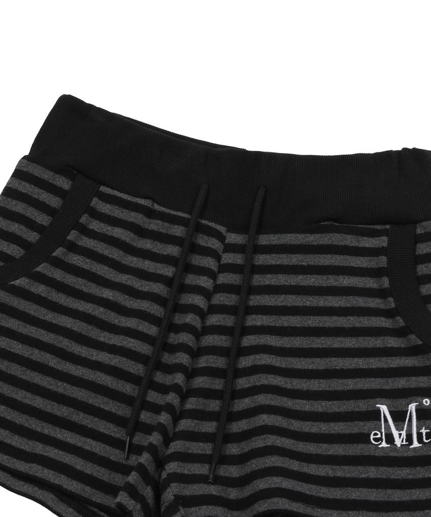 MUCENT Motion Stripe Button Banding Shorts