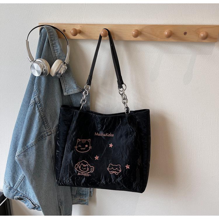 

Women s bag 2025 new large-capacity casual daily simple underarm bag contrasting color splicing elegant trendy shoulder tote bag