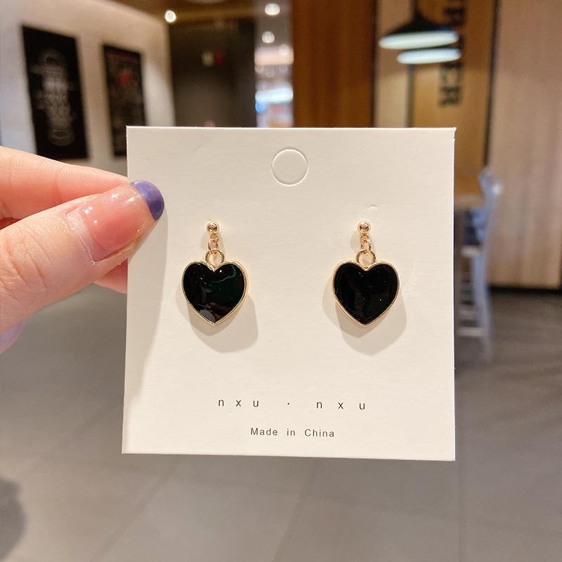 

Earrings With Understated Luxury And Sophistication One Size