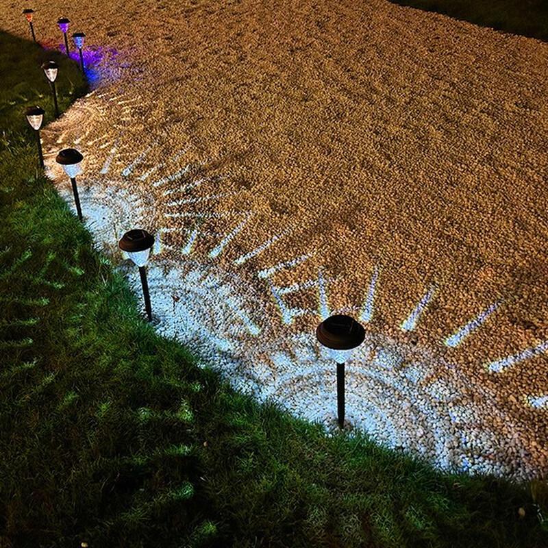 Xuanyong Solar Ambiance Garden Stake Lights
