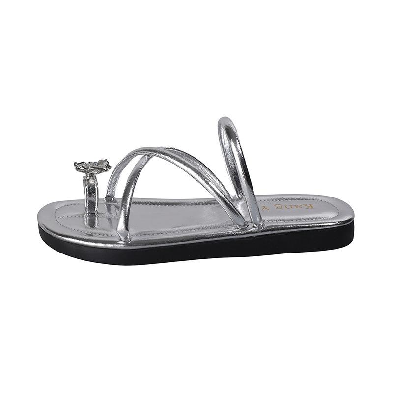 Summer new sandals wear low-heeled slippers flat-bottomed beach one-word toe rhinestone sandals