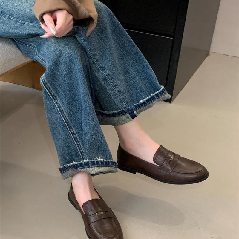 Fashion 2025 Autumn Round Toe Female Footwear Casual Sneaker Moccasin Shoes Slip-on Loafers With Fur Black Flats Oxfords Women's Shoes