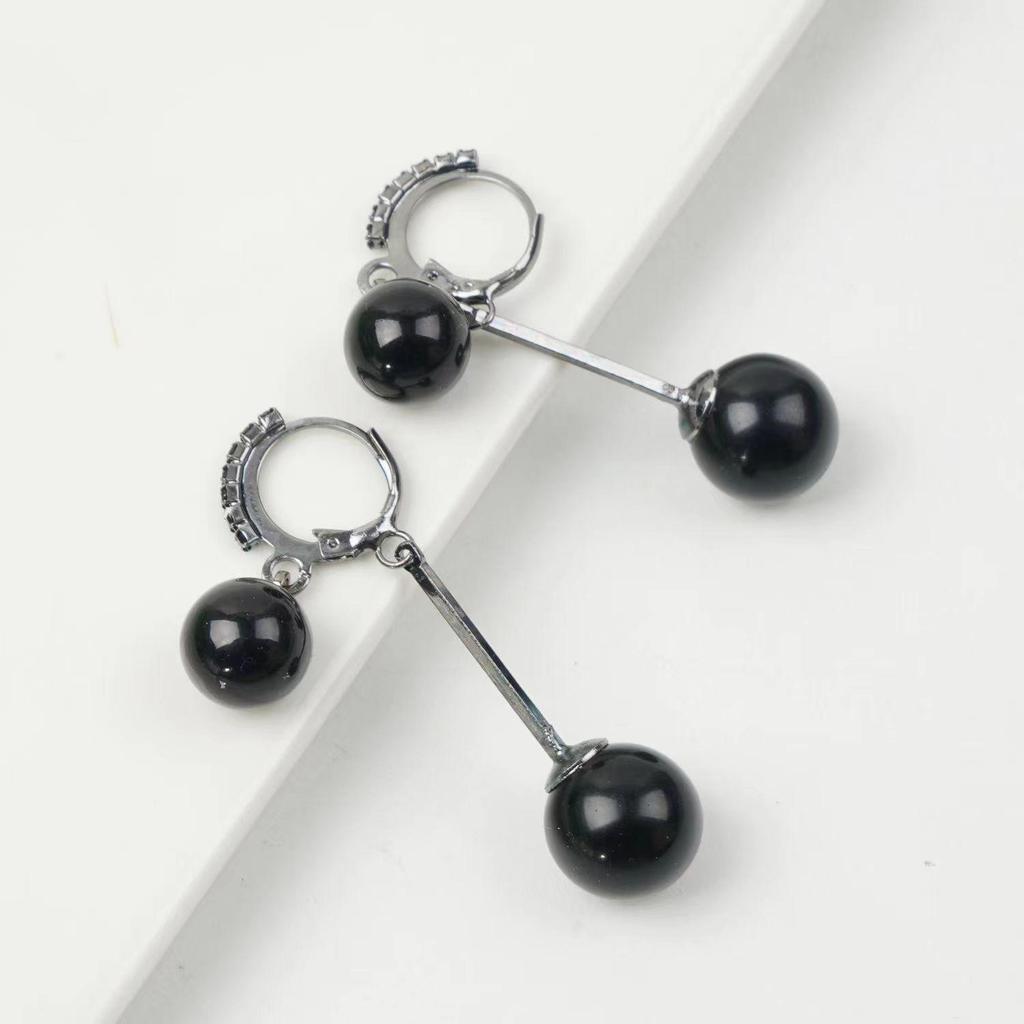 Elegant Tassel Earrings: Retro Black Ball Design, Versatile & Trendy for Women