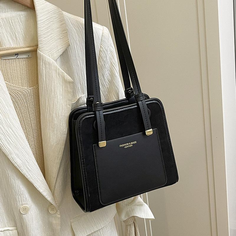 

Retro bag women s large capacity 2025 new autumn and winter versatile simple shoulder underarm bag commuter tote bag чёрный