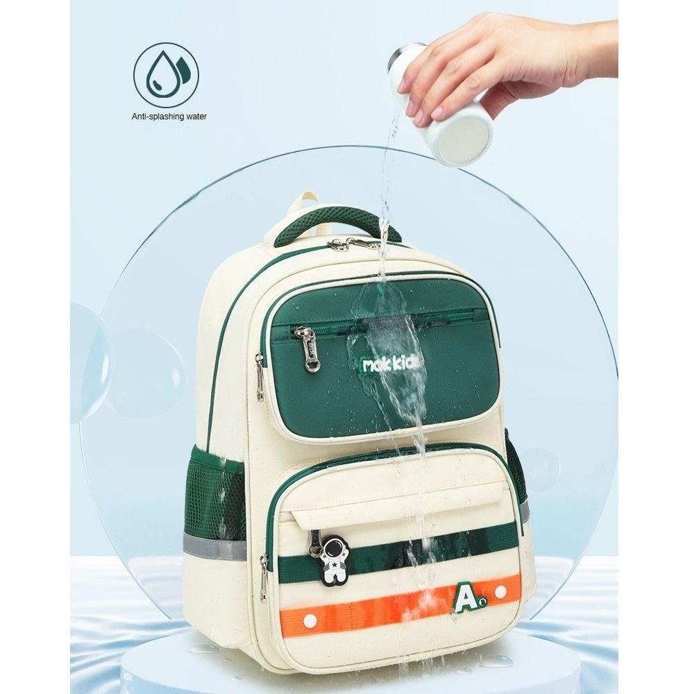 Primary School Students' Three-piece Backpack To Reduce The Load and Protect The Spine