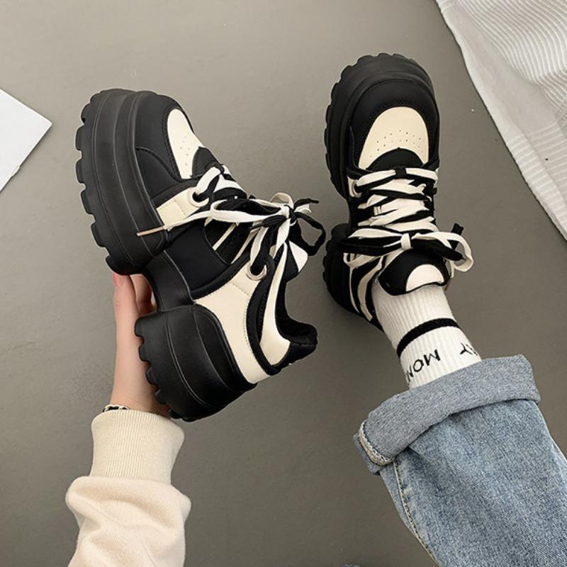 Популярная спортивная обувь весна-осень 2024 года — фото 5