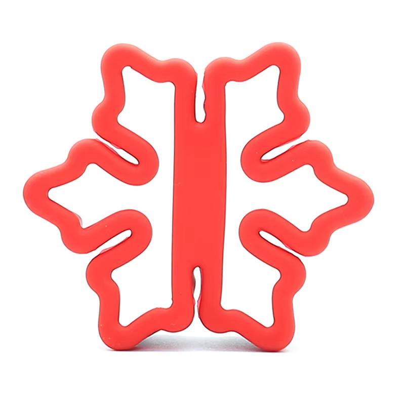 Vánoční vykrajovátka Nerezová kovová vánoční vykrajovátka Tvary vánočního stromku, sněhové vločky, hvězdy Pečicí potřeby