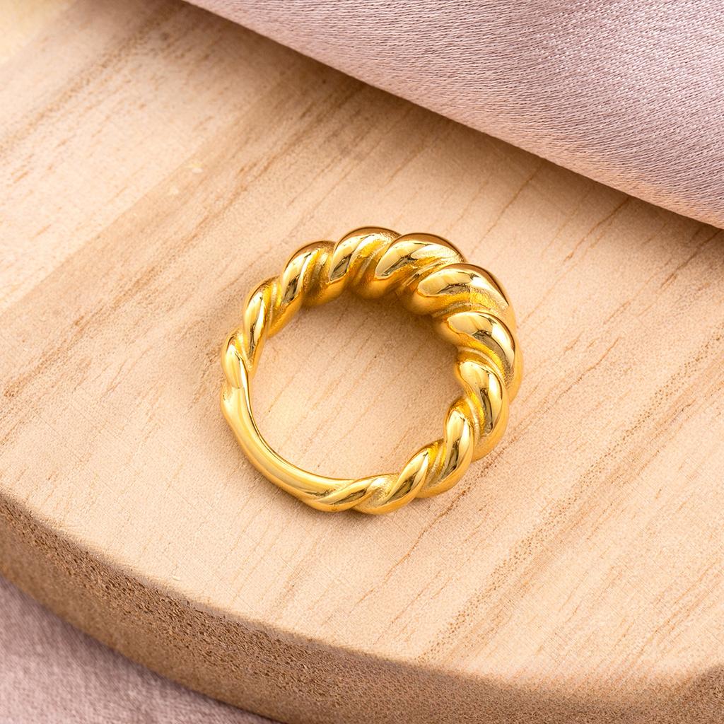 French Retro Titanium Steel Twist Ring Women's Croissant Ring Niche Premium