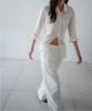 Beullaengkeulumumeon Sway Two-Pleat Pants_Ecru