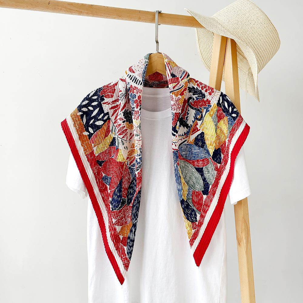 

Новый плиссированный шелковый твиловый расписной квадратный шарф для женщин, треугольный шарф, повязанный на талии, европейский и американский хип-трендовый головной платок, шаль 124*88