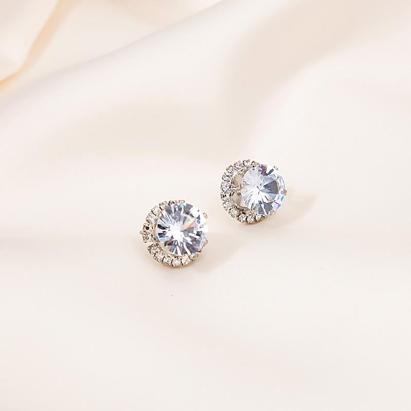 Gold Cat Earrings for Women Rhinestone Cat Stud Earrings Cute Animal Butterfly Earrings Hypoallergenic Ear Accessories Gift for Women