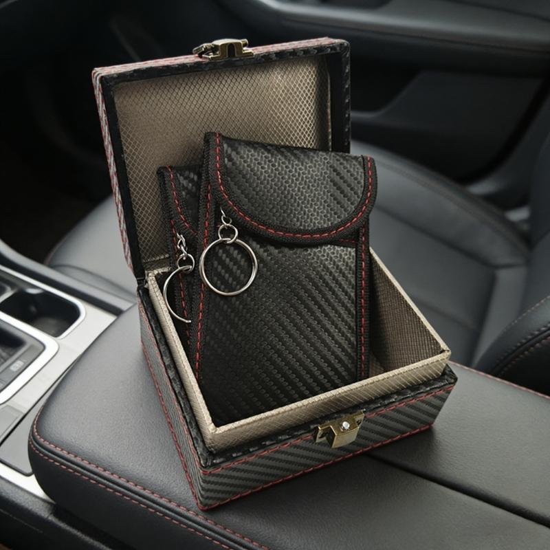 Big Size Car Key Storage Case With Security Function And Carbon Fiber Look For Multiple access