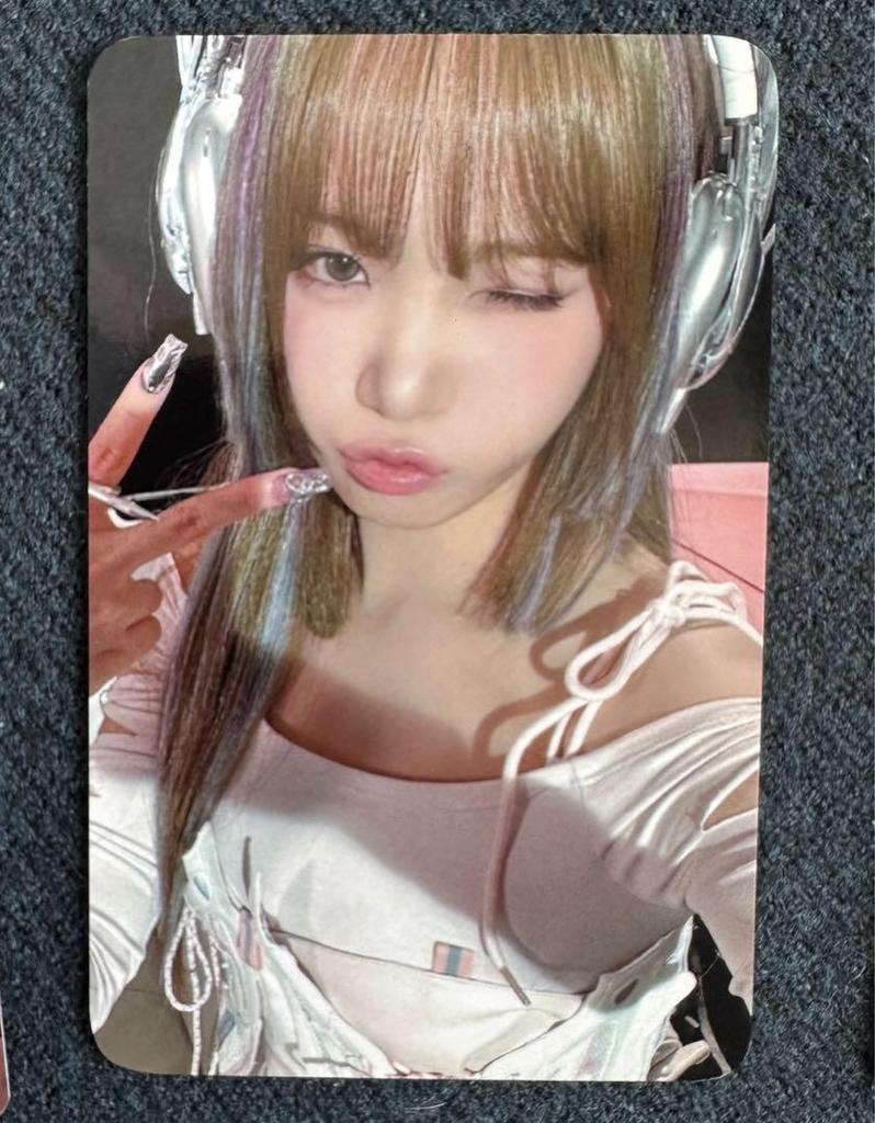[USED] Lu Seraphim Chaewon Perfectnight Sanok Pre-recorded Trading Card
