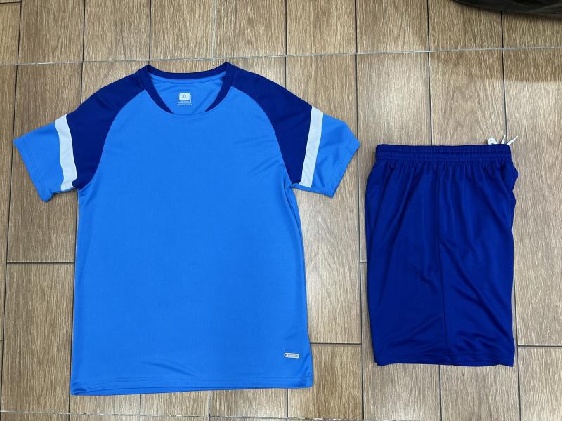 Men s Quick-Dry Breathable Football Kit: Club Training & Youth Competition Jersey L