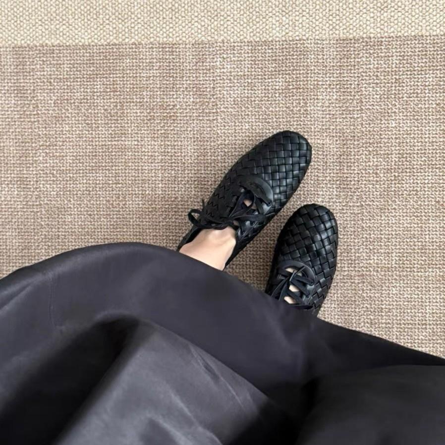 Summer New Retro Hand-woven Square Head Flat Bottom Single Shoes Women's Leather Lace-up