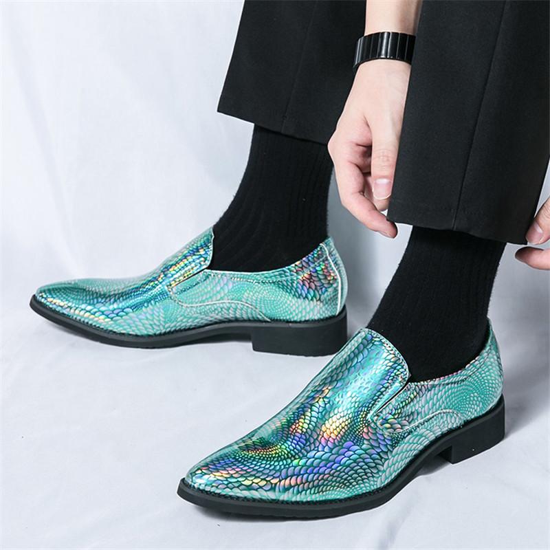 Britain Retro Men Pointed Glossy Patent Leather Shoes Casual Penny Loafers Formal Dress Footwear Sapatos Tenis Masculino