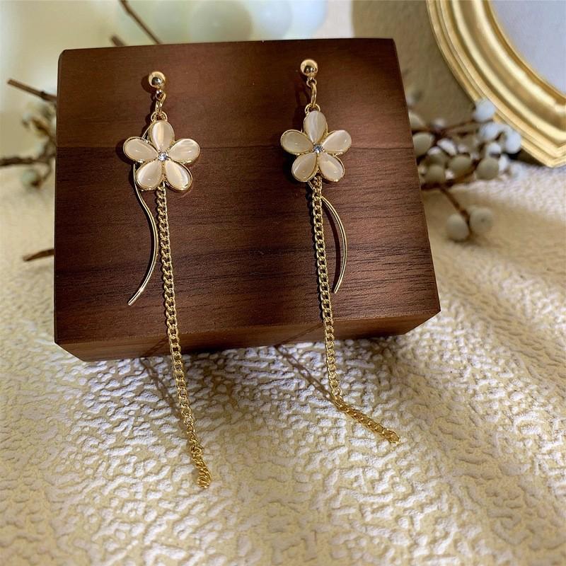 S925 Silver Geometric Tassel Stud Earrings: Fashionable Korean Style, Elegant Design, Versatile for Women