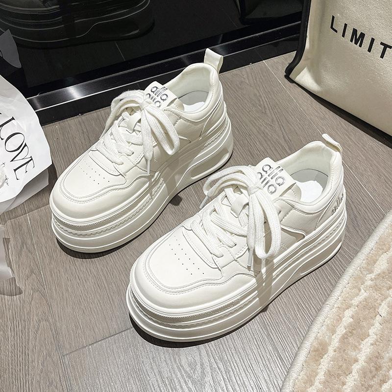 Little White Shoes Women's 2025 Spring and Summer New Popular Versatile This Year's Popular Thick-soled Mesh Casual Inner Height-increasing Board Sho