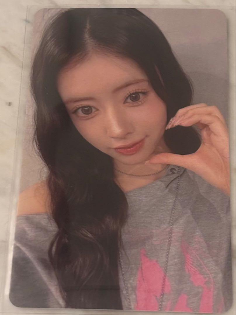 

[USED] NiziU Lima Hong Kong Trading Card Price Negotiable