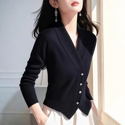 Spring New High-end Beautiful Design Niche Temperament Elegant Black Sweater Knitted Sweater Women