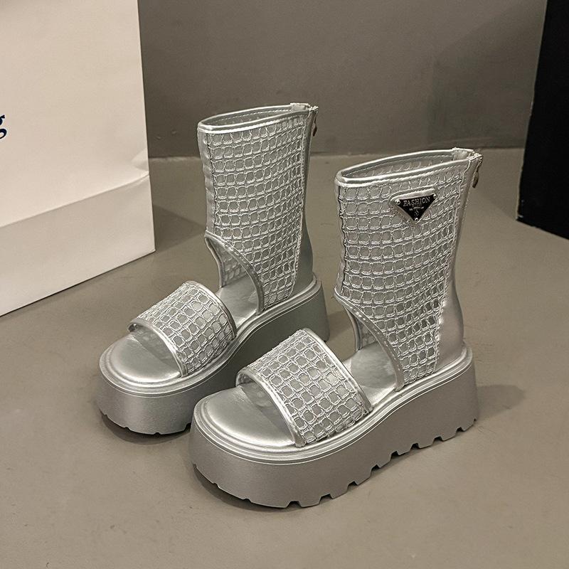 

Полый квадратный носок танкетка толстая подошва лето увеличивающие рост модные слова дышащие короткие ботинки удобный толстый каблук римские сандалии женские 40 серебряный